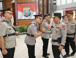 Kapoldasu Lantik Sejumlah Pejabat Utama dan Kapolres Jajaran