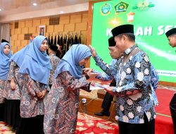 Pj Gubernursu Lepas Kafilah Sumut untuk Mengikuti STQ Nasional XXVII di Jambi