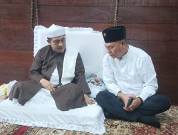 Tuan Guru Besilam Beri Amalan Khusus Untuk Nikson Nababan