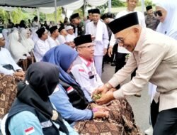 Bupati Simalungun Tepung Tawari 212 Jamaah  Calhaj Tahun 1446 H/2025 M