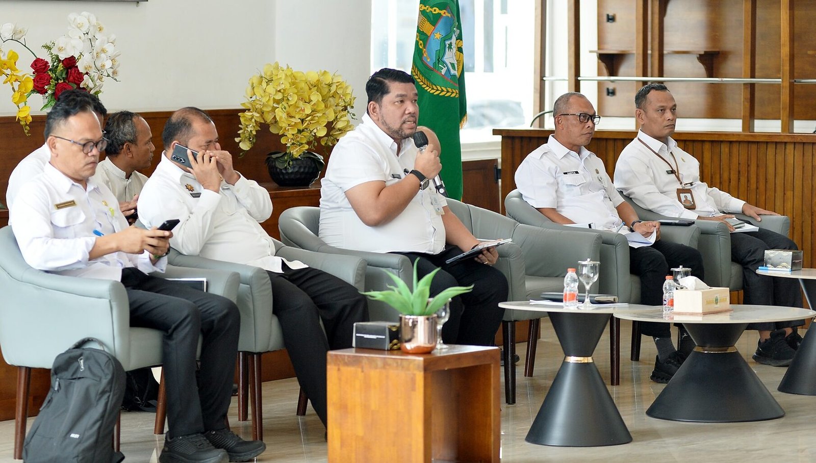 Kepala Badan Perencanaan Pembangunan, Penelitian, dan Pengembangan (BAPPELITBANG) Sumut Dikky Anugrah bersama sejumlah pimpinan OPD lainnya, pada temu pers yang diselenggarakan Dinas Kominfo Sumut di Lobby Dekranasda Sumut, Kantor Gubernur, Jalan Diponegoro, Medan, Rabu (21/1/2026).