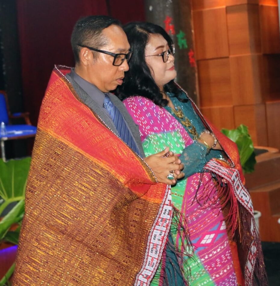 Bupati Taput JTP Hutabarat menghadiri Syukuran Pomparan Toga Simamora ( PTS) di Tarutung,Minggu (22/2).