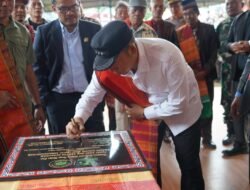 Bupati Taput Resmikan Pusat Adat Simardangiang Pahae