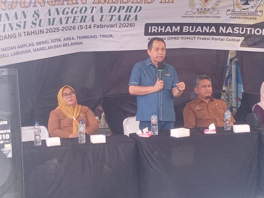 Di agenda kegiatan reses - II tahun sidang II 2025-2026. Anggota DPRD Sumut Irham Buana Nasution, SH, M.Hum bertemu dengan konstituennya di Kelurahan Sitirejo - III, Kecamatan Medan Amplas. 