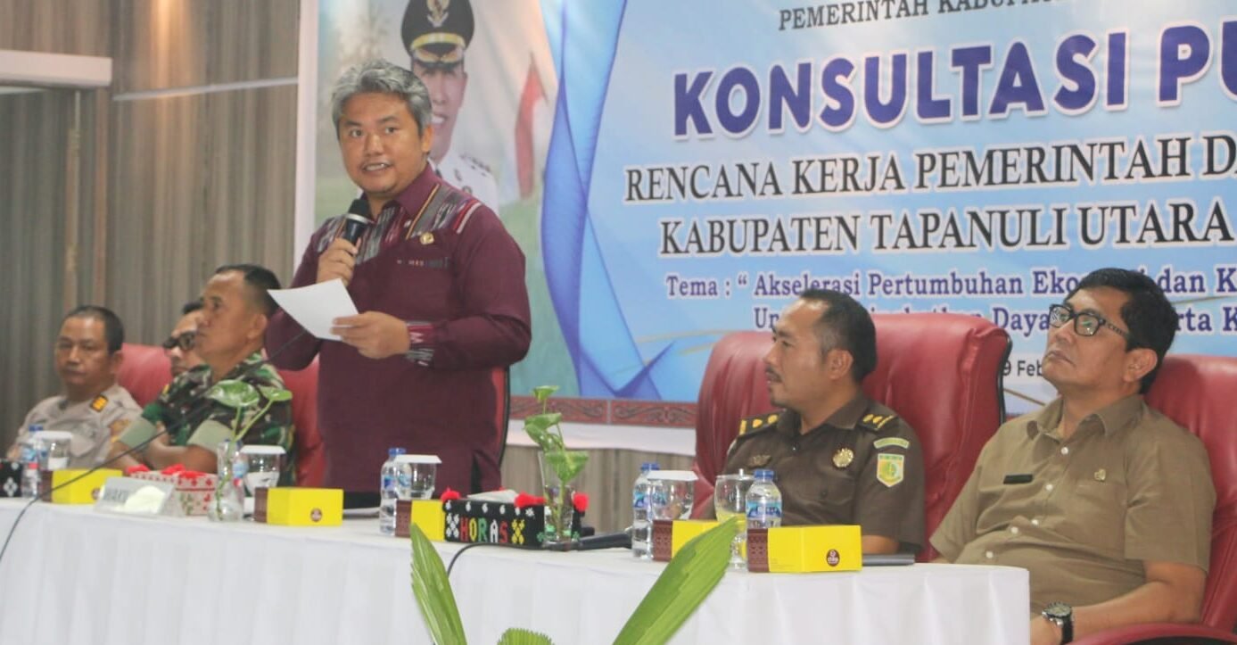 Wabup Taput beri paparan pada Rapat Konsultasi Publik RKPD 2027.