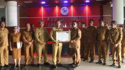 Tapanuli Utara menerima tiga penghargaan bidang hukum dari Kanwil Kemenkum Sumut.