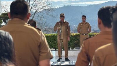 Bupati JTP Hutabarat pimpin apel kesiagaan menghadapi libur panjang.