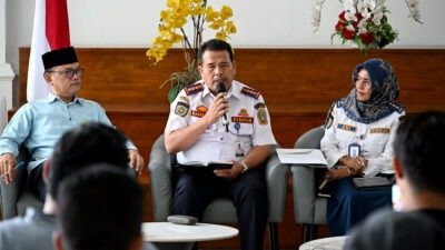 Dinas Perhubungan Provinsi Sumatera Utara, memberikan keterangan Pers kepada awak media terkait “Realisasi Bus Listrik Medan, Binjai, Deliserdang (Mebidang), Mudik Gratis dan Jalur Aman Pulang Kampung" di Lobby Dekranasda Lt.1, Kantor Gubernur Sumatera Utara, Jumat (6/3/2026).