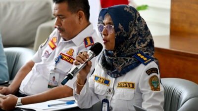 Dinas Perhubungan Provinsi Sumatera Utara, memberikan keterangan Pers kepada awak media terkait “Realisasi Bus Listrik Medan, Binjai, Deliserdang (Mebidang), Mudik Gratis dan Jalur Aman Pulang Kampung" di Lobby Dekranasda Lt.1, Kantor Gubernur Sumatera Utara, Jumat (6/3/2026).