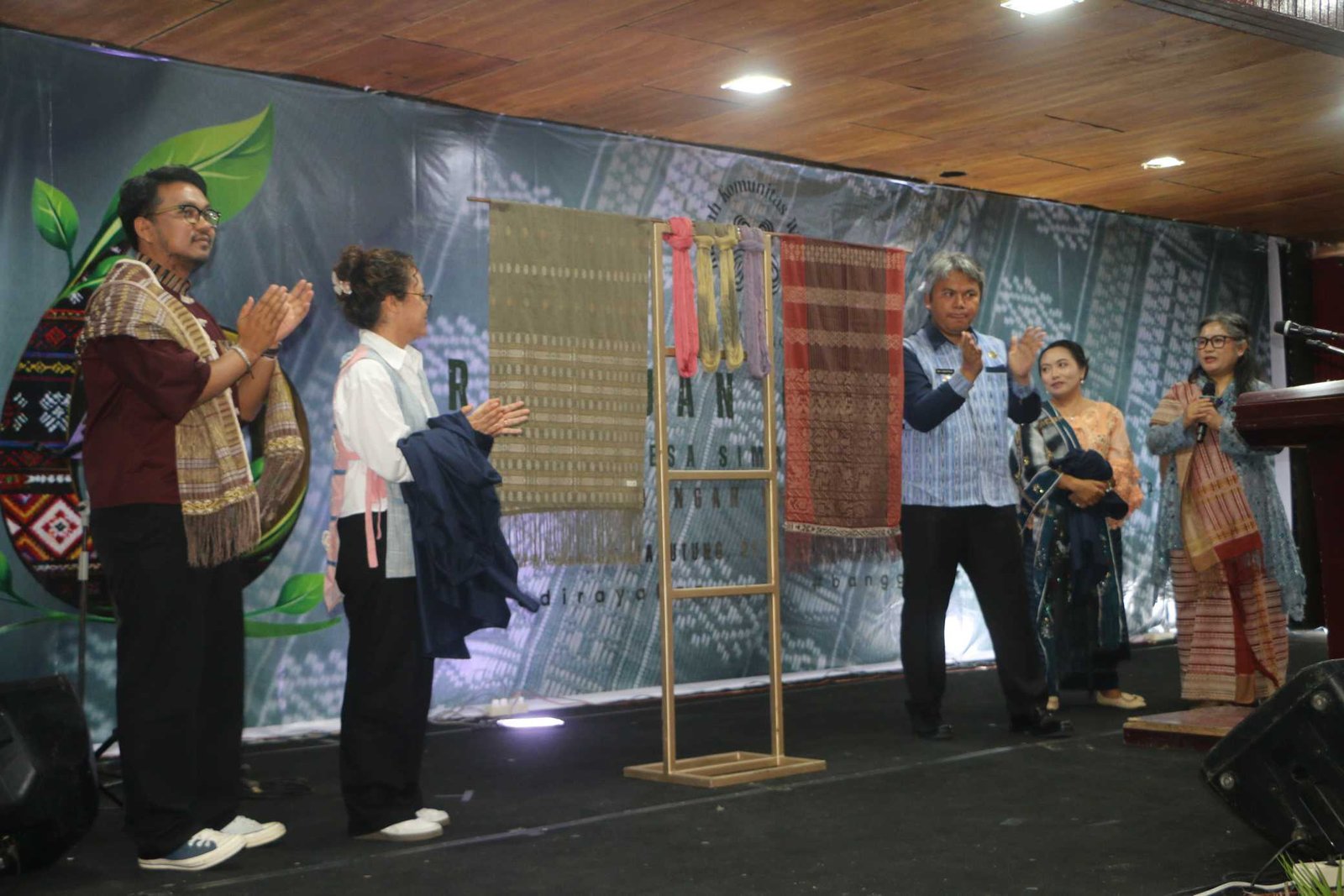 Wabup Taput apresiasi Jabu Bonanf konsisten Berkarya.