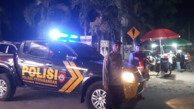 Kepolisian melakukan Patroli.