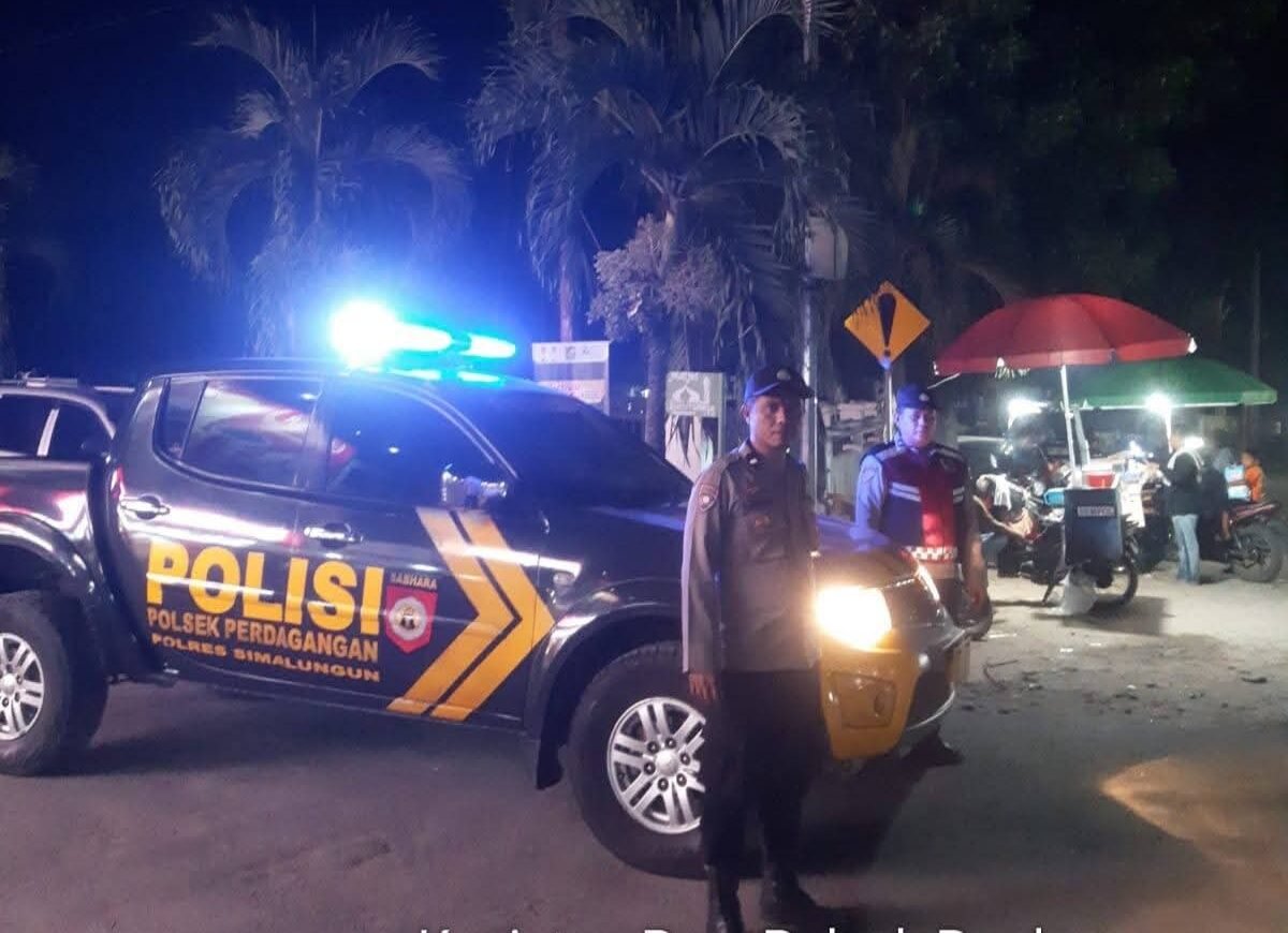 Kepolisian melakukan Patroli.