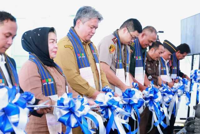 Pemberangkatan massal peserta magang dan pekerja mandiri ke Jepang.* Foto: IMC/dok.le/ist-r#