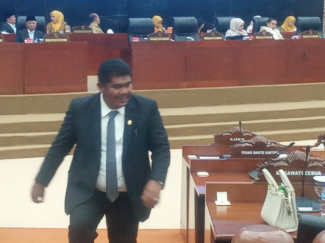Juru bicara Bapemperda DPRD Sumut Manaek Hutasoit, SE.