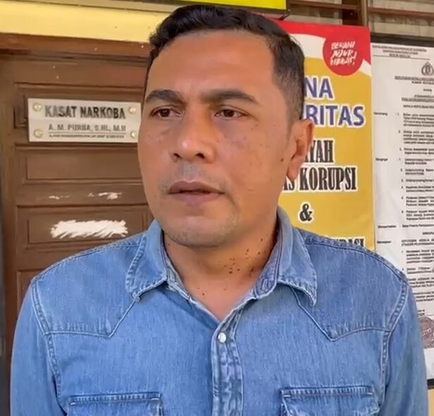 Kasat Resnarkoba Polres Sibolga AKP A.M Purba, SH., M.H.saat memberi keterangan terungkapnya peredaran narkoba di wilayah Kota Sibolga, Jumat (29/5/2026).