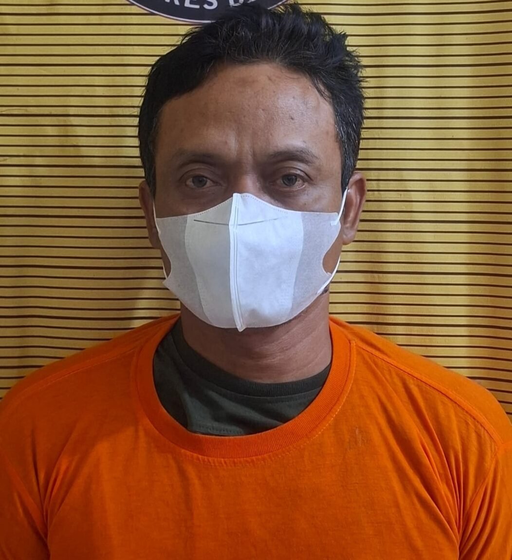Pelaku yang diamankan petugas kepolisian