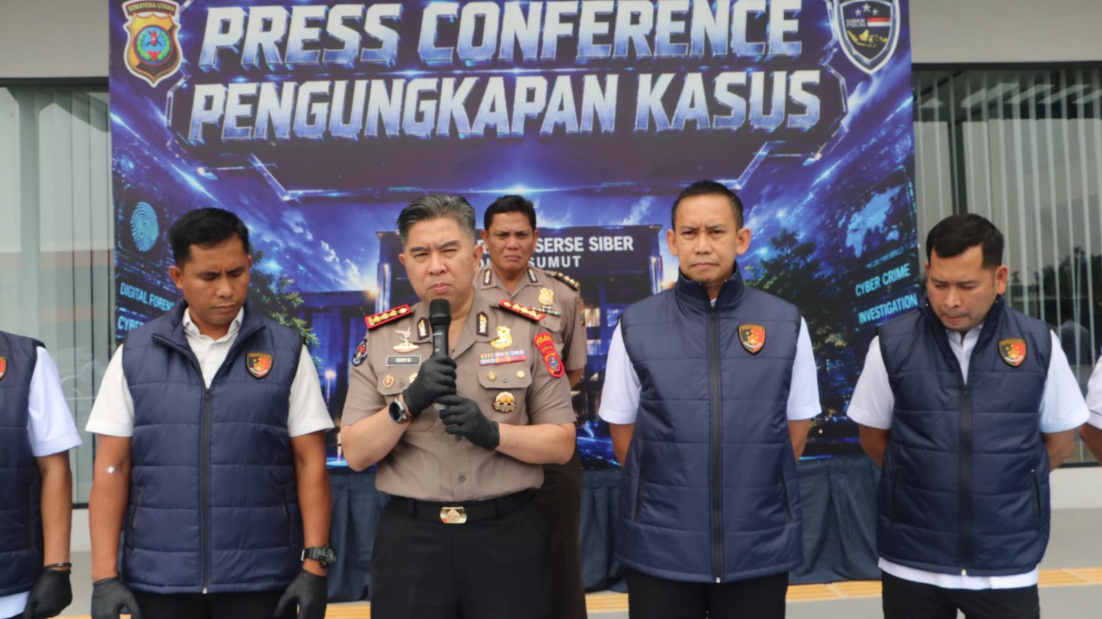 Kepolisian memaparkan pengungkapan kasus