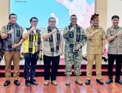 Bupati Simalungun foto bersama usai Kunjungan Kerja Tim Satgas PRR. 