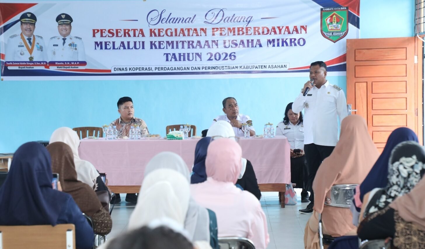 Wakil Bupati Asahan, Rianto sampaikan sambutan dan arahannya kepada pelaku UMKM.